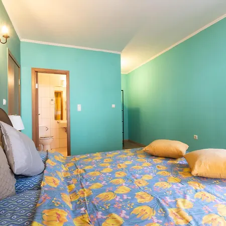 Cedar Iii 2 Bdrm Flat B12 * בנסקו