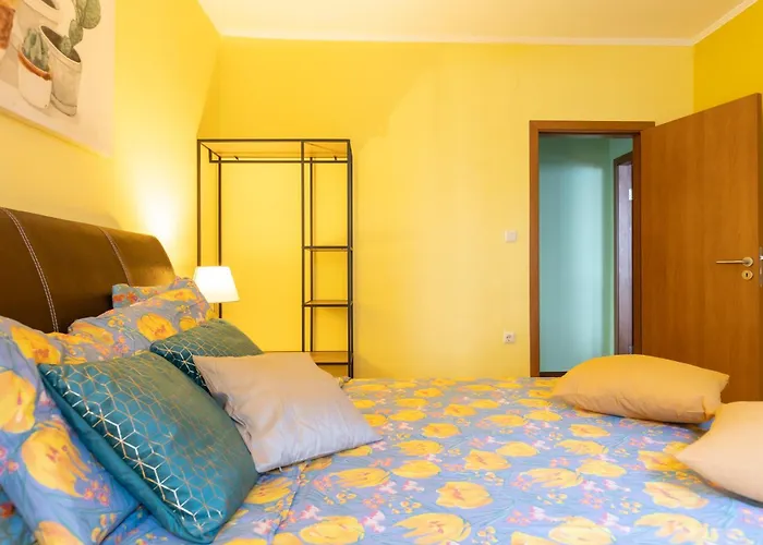 Cedar Iii 2 Bdrm Flat B12 شقة *