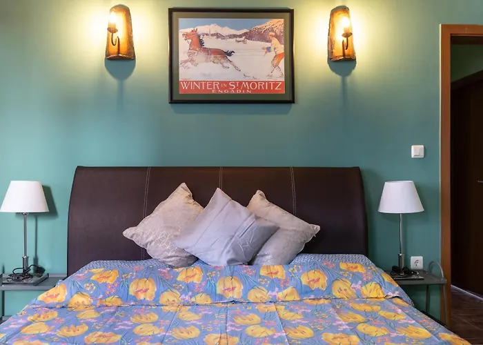 Cedar Iii 2 Bdrm Flat B12 *